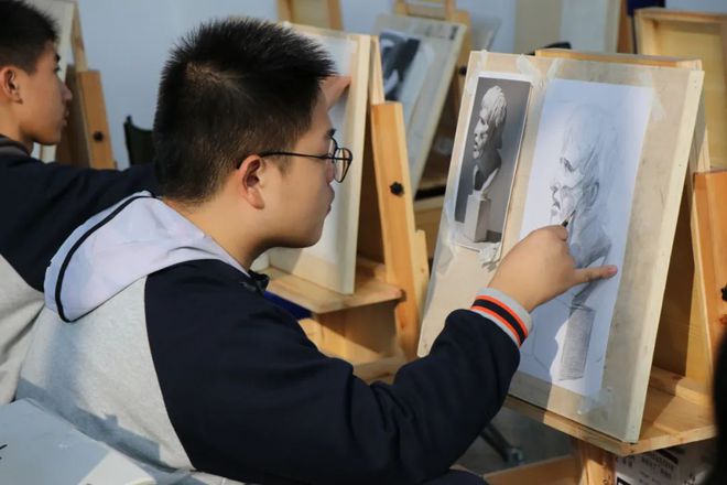 下關一中錄取分數線_大理市下關一中附近二手房_下關一中地址