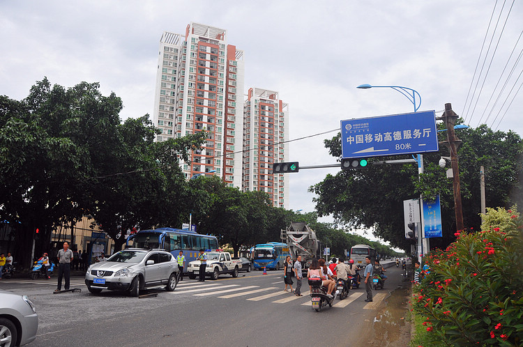 遼寧科技大學的地址在哪里_遼寧科技大學地址_遼寧科技大學全貌