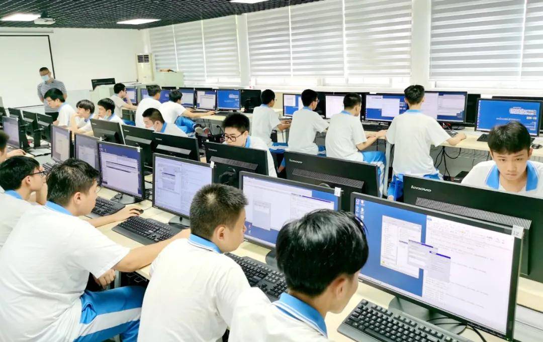 重慶正大軟件職業學校怎么樣_重慶正大軟件職業技術學院_重慶正大軟件專修學院