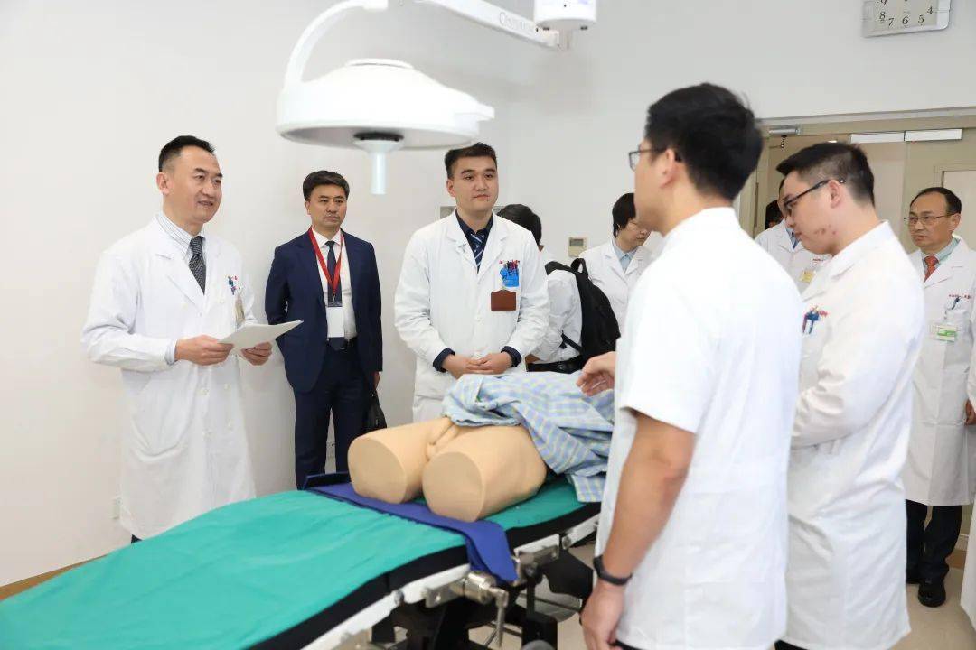 臨床醫學回歸高考熱門專業Top5_臨床醫學最熱門的專業_2020年臨床醫學專業熱門嗎