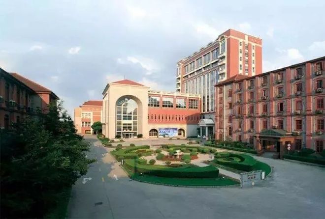 對外經濟與貿易大學經濟學_對外貿易經濟大學在哪兒_對外經濟貿易大學
