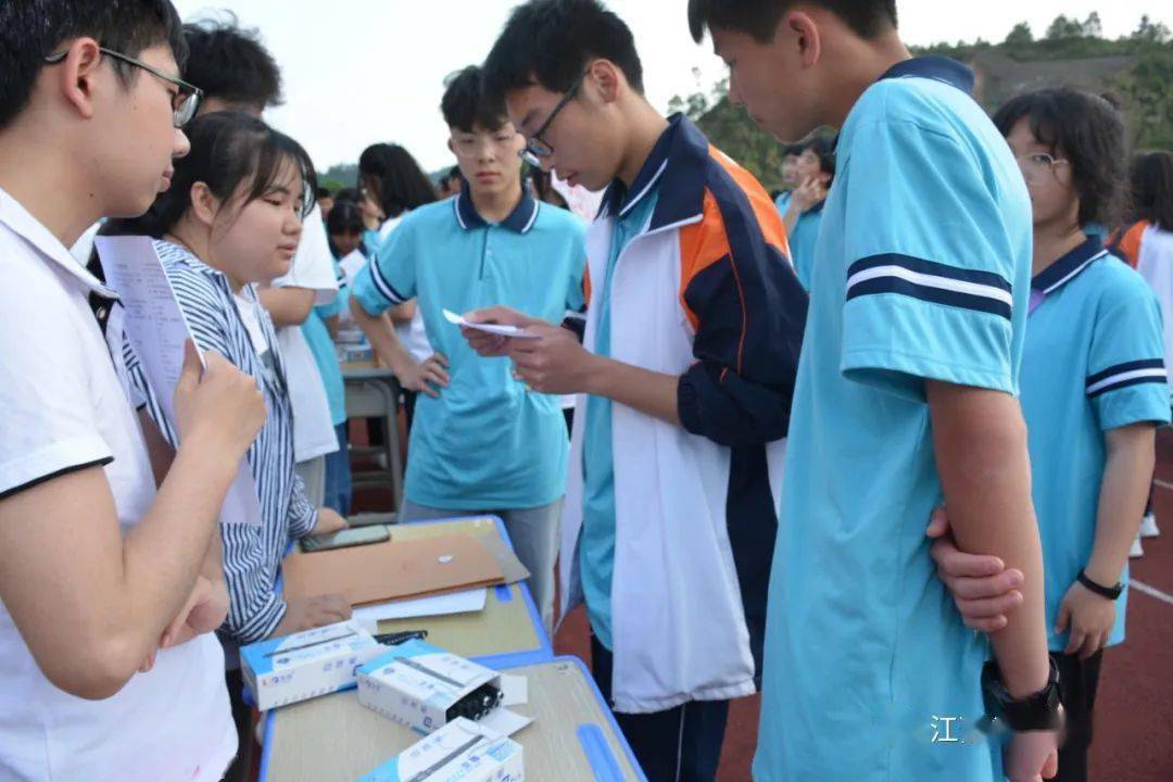 西安學美容美發到哪個學校好_西安學美容美發培訓學校_西安學美容美發到哪個學校