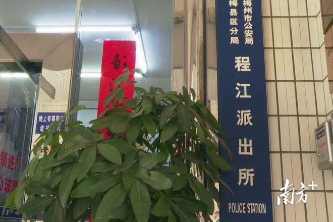 弟弟高考姐姐穿什么衣服_弟弟藏姐姐高考準考證姐姐回應(yīng)_弟弟藏了姐姐高考準考證
