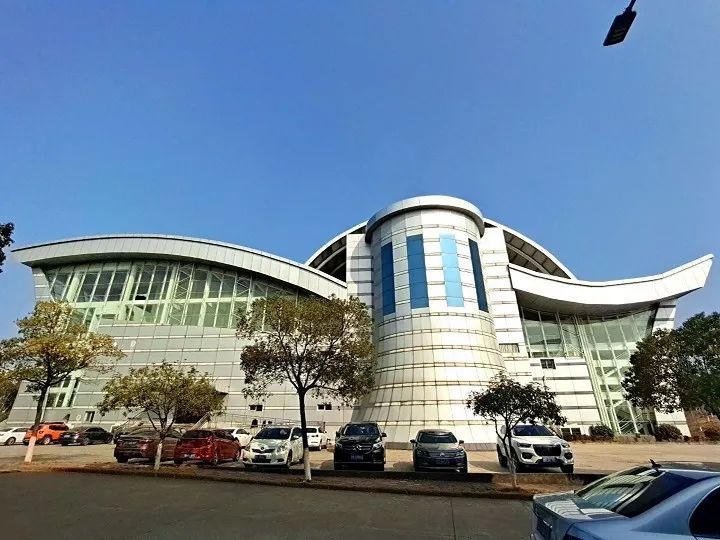 井岡山大學政法學院_井岡山大學政法學院在哪_井岡山大學政法學院黨委書記