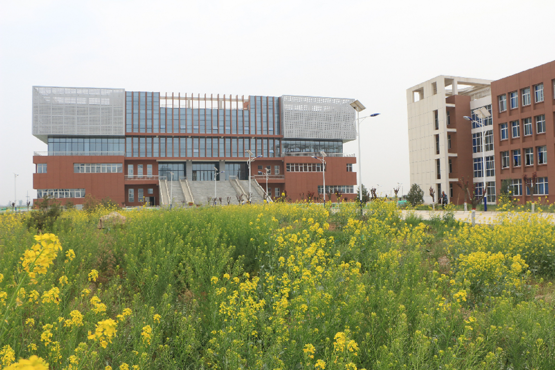西安理工大學高科學院長安校區_西安理工技校長安校區_西安理工大學校長