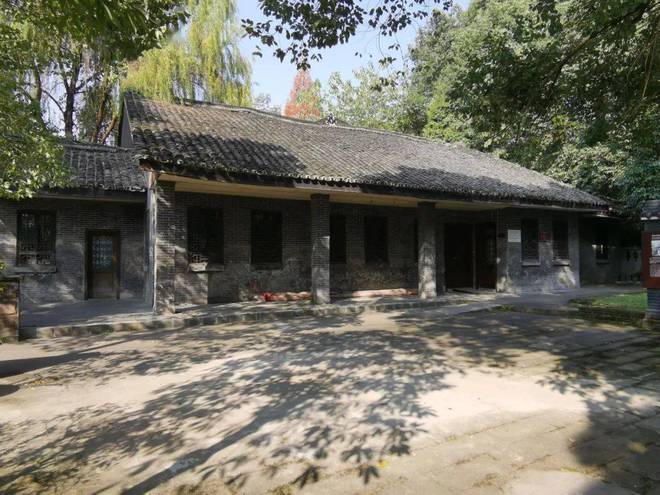 成都有哪些專(zhuān)科學(xué)校_專(zhuān)科成都學(xué)校排名_成都有專(zhuān)科的學(xué)校