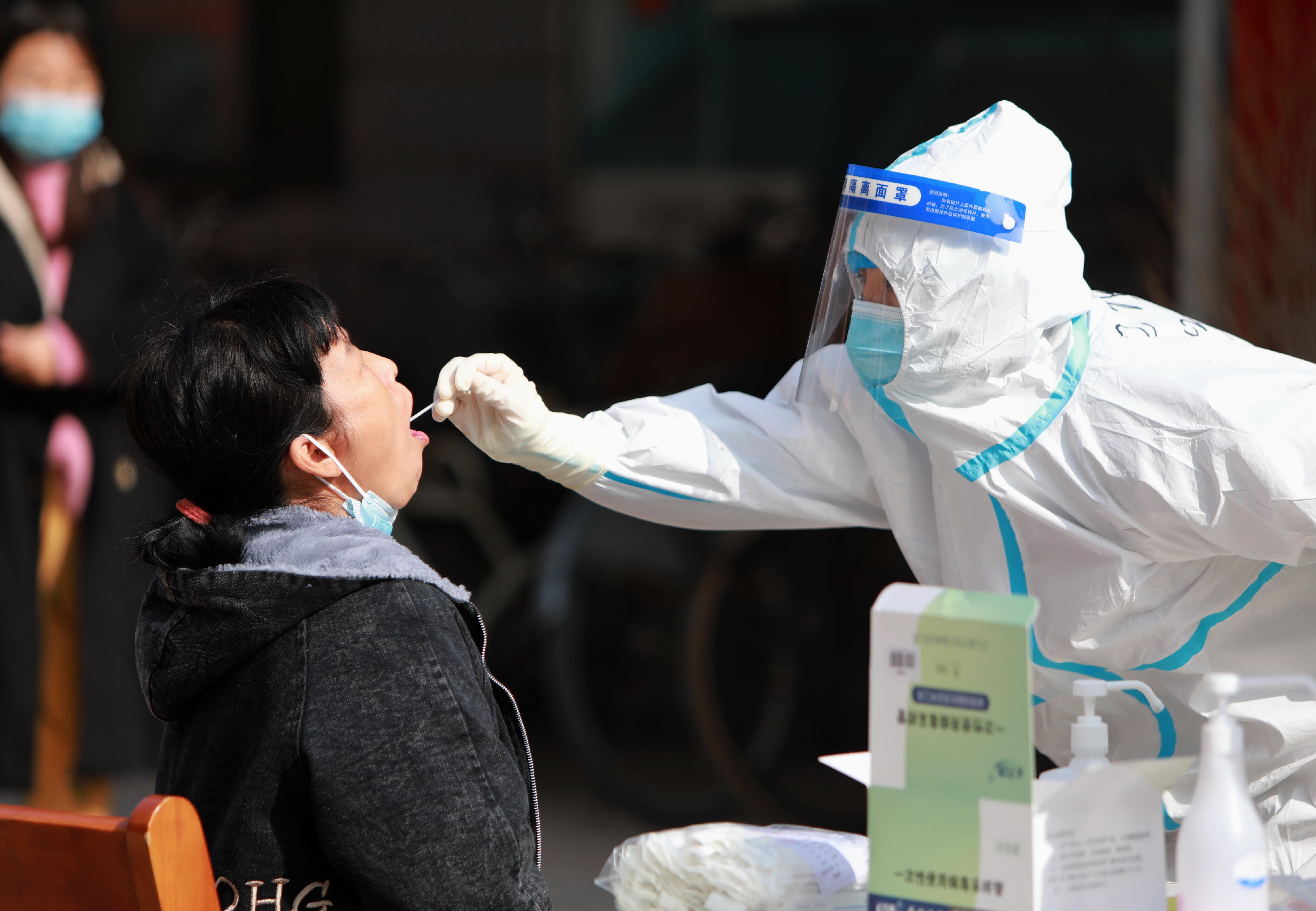 學生吶喊莊河加油_吶喊加油是什么意思_吶喊加油聲用什么形容