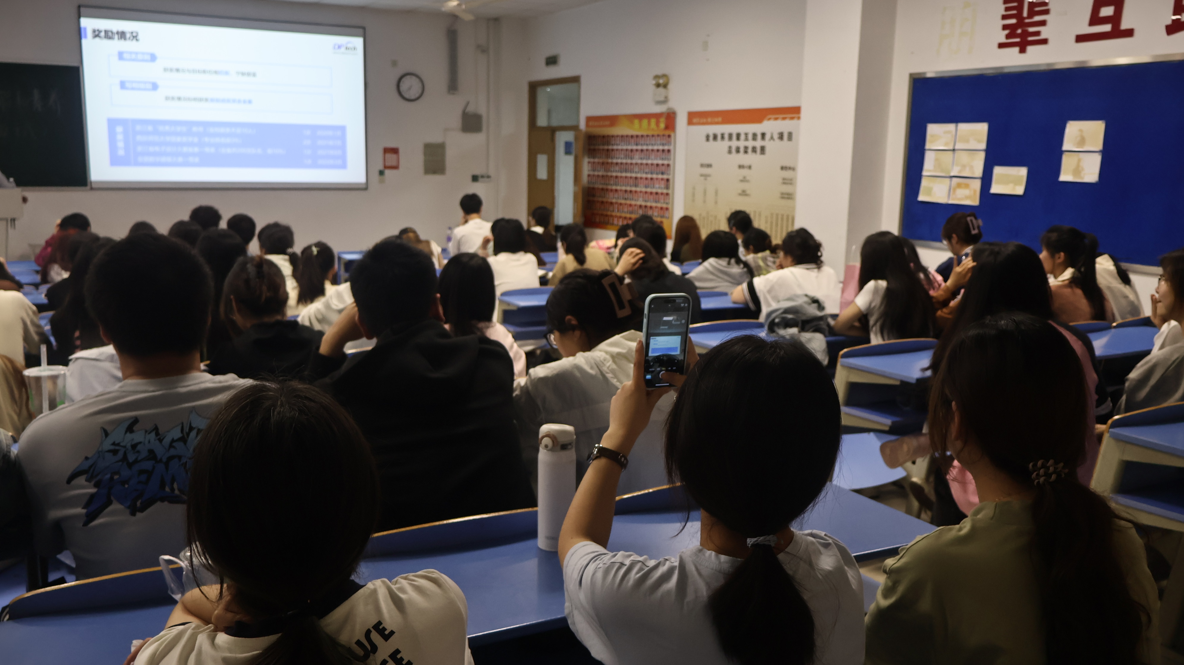 武漢科技大學中南分校_武漢大學中南大學_武漢大學中南樓