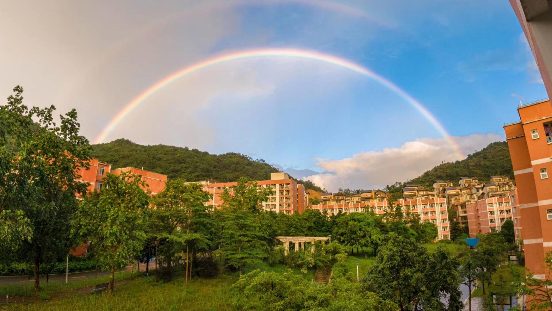 廣州大學(xué)2B院校_廣州2b大學(xué)_廣州大學(xué)2023年錄取分?jǐn)?shù)線