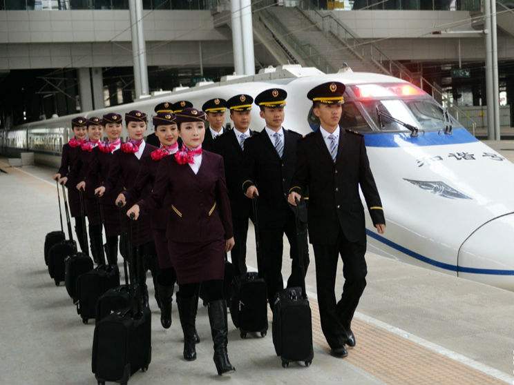 高鐵空乘專業學校推薦_高鐵空乘專業學校排名_高鐵空乘專業學校