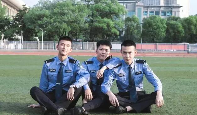錄取分?jǐn)?shù)瀘州線警校生_瀘州警校錄取分?jǐn)?shù)線2021_瀘州警校錄取分?jǐn)?shù)線