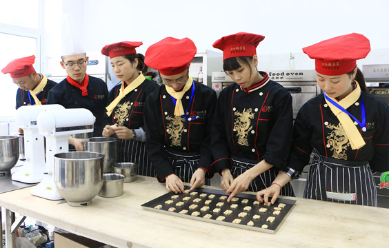 西點學校培訓多少錢_西點培訓中心學費多少_西點師培訓學校學費