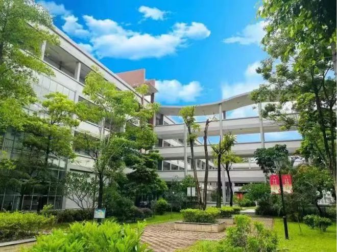 華南師大粵東實驗學校_揭東華南師大粵東實驗學費_華南師大粵東實驗學校改名