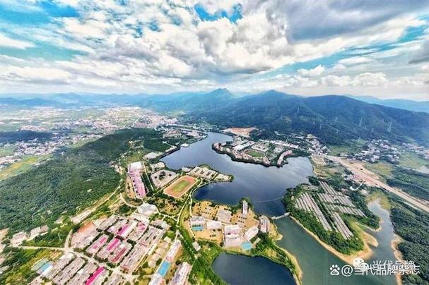 仰恩大學就業信息網_老款別克gl8著車拔下鑰匙_萬寶的英文怎么寫