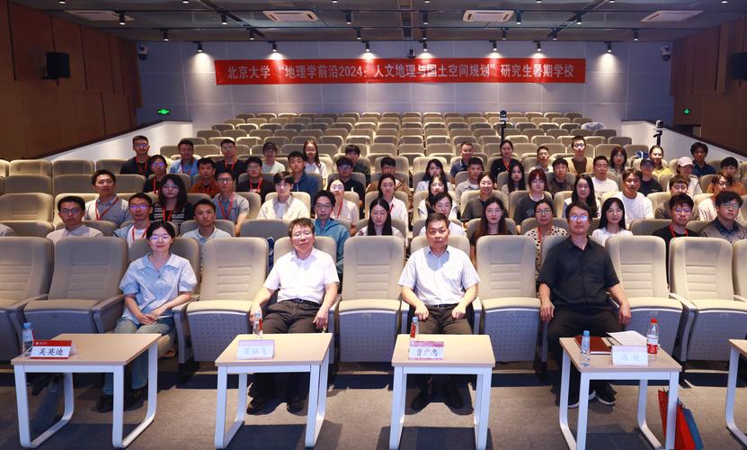 鄭州新聞傳播專業的大專_鄭州新聞大學是幾本_鄭州大學新聞傳播