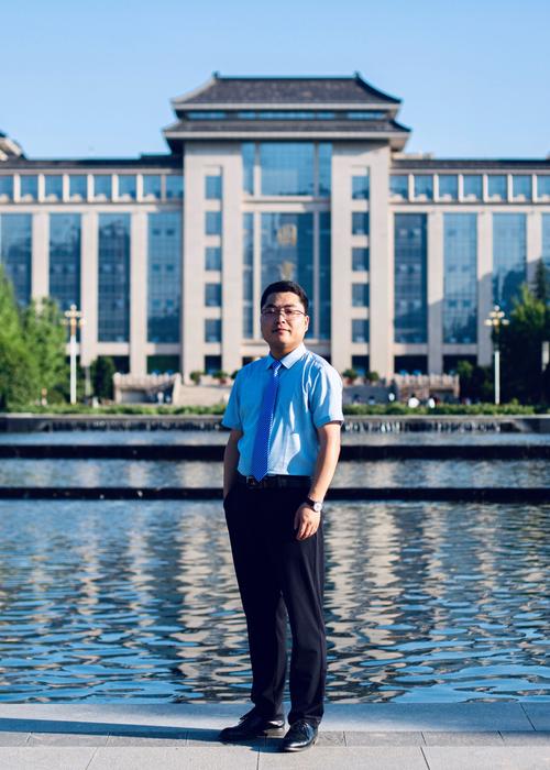 西北大學經管學院_西北大學經濟管理學院 金融系講師 王峰虎 金融投資與風險管理研究